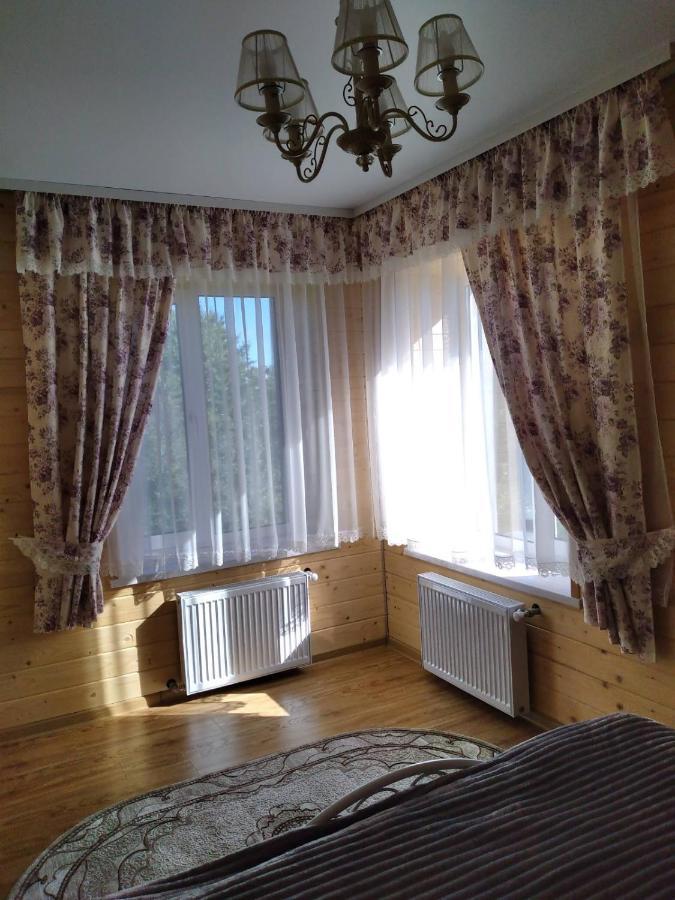 Апартаменти В Самому Центрі Почаева Extérieur photo